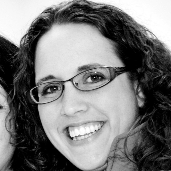 Meet your Posher, Cynthia - Picture 1 of 1